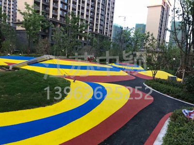 蘇州住宅區(qū)畫彩色道路劃線的找誰設(shè)計規(guī)范施工?