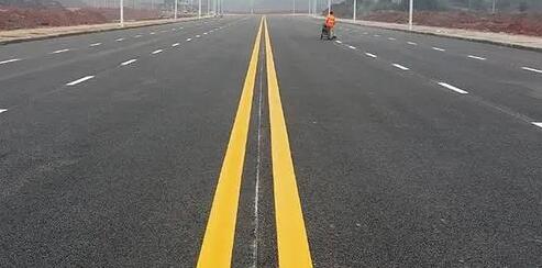 蘇州反光停車位下劃線為什么反光？