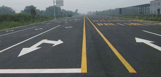 選擇江蘇中穎，為常州道路劃線提供優(yōu)質(zhì)解決方案