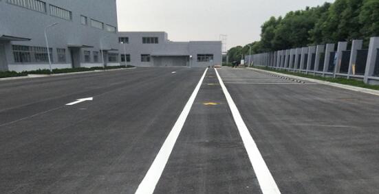 廠區(qū)道路標(biāo)線設(shè)計(jì)要求？廠區(qū)道路標(biāo)線彰顯安全與效率！